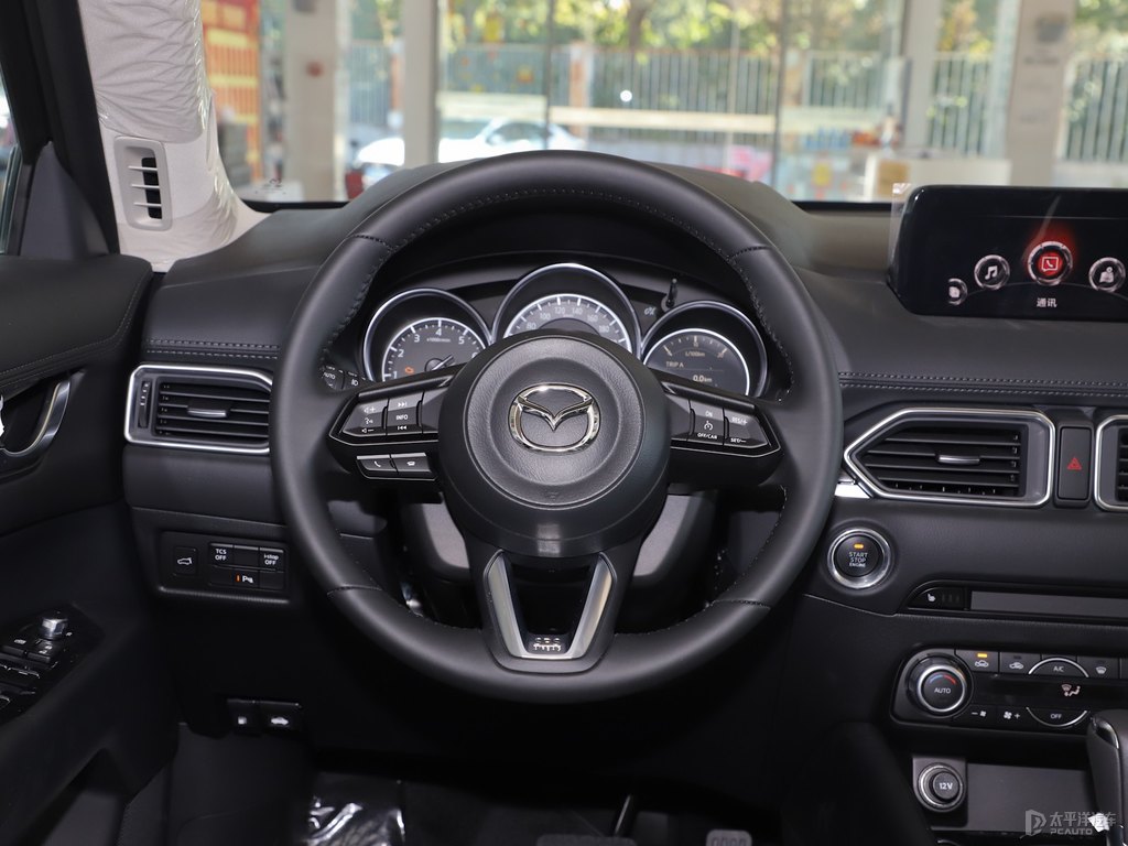 珠光白馬自達(dá)CX-5中控內(nèi)飾圖片