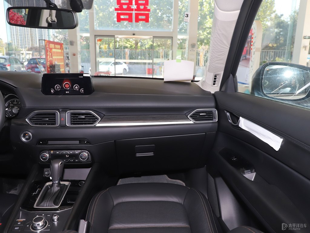 珠光白馬自達(dá)CX-5中控內(nèi)飾圖片