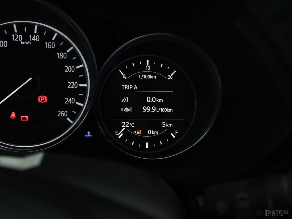 珠光白馬自達(dá)CX-5中控內(nèi)飾圖片