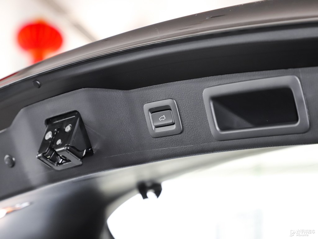 鉑鋼灰馬自達(dá)CX-5后備廂空間圖片