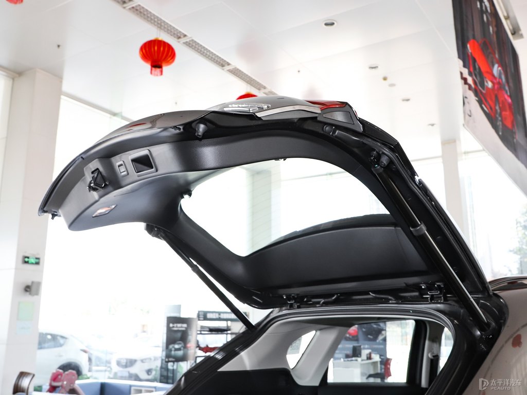 鉑鋼灰馬自達CX-5后備廂空間圖片