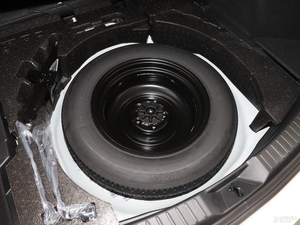 珠光白馬自達(dá)CX-5后備廂空間圖片