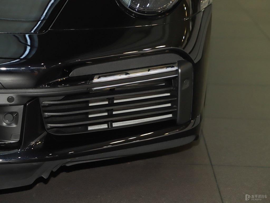 黑色保時(shí)捷911車頭外觀圖片