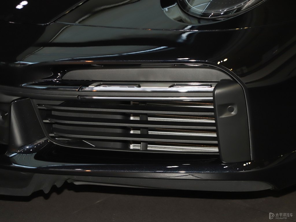 黑色保時(shí)捷911車(chē)頭外觀圖片