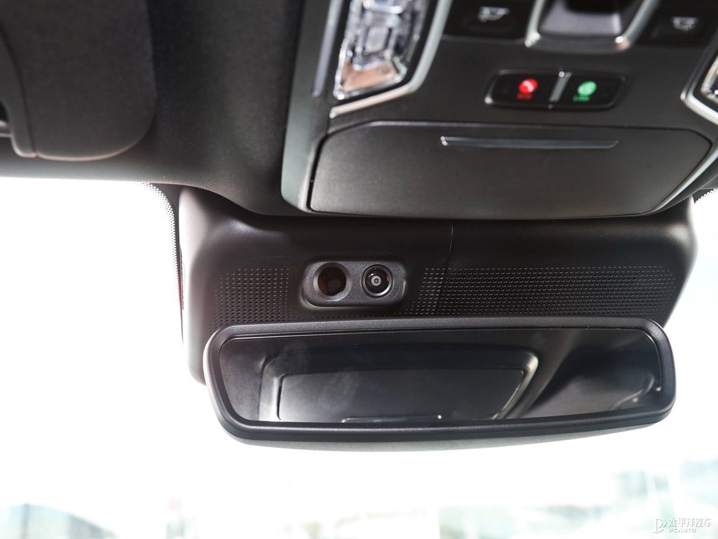 墨璽綠傳祺GS8車廂內(nèi)飾圖片