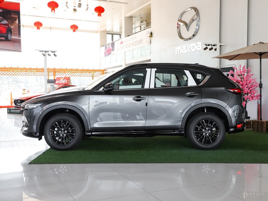 鉑鋼灰馬自達CX-5整車外觀外觀圖片