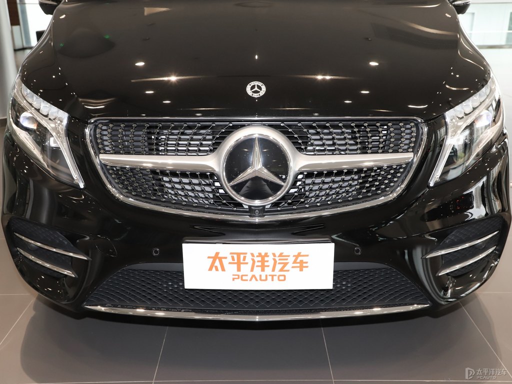 曜石黑奔馳V級(jí)車頭外觀圖片