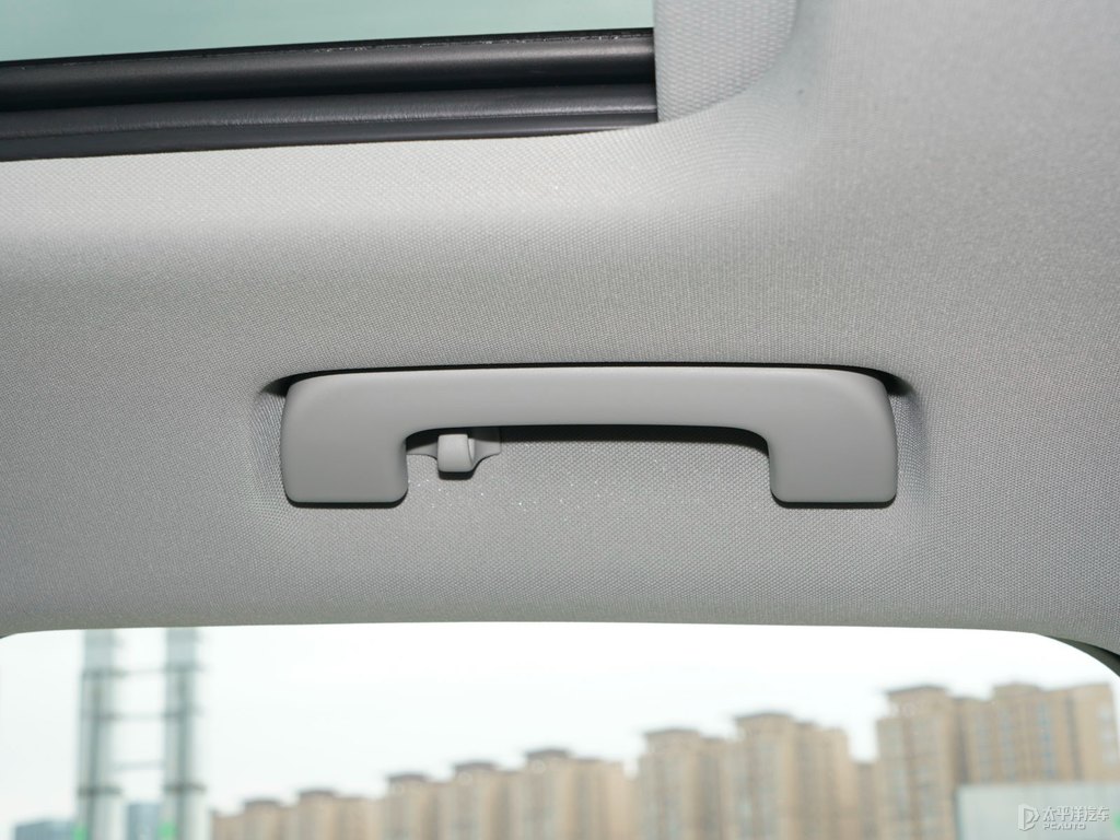 冰川白奧迪Q3車廂內飾圖片
