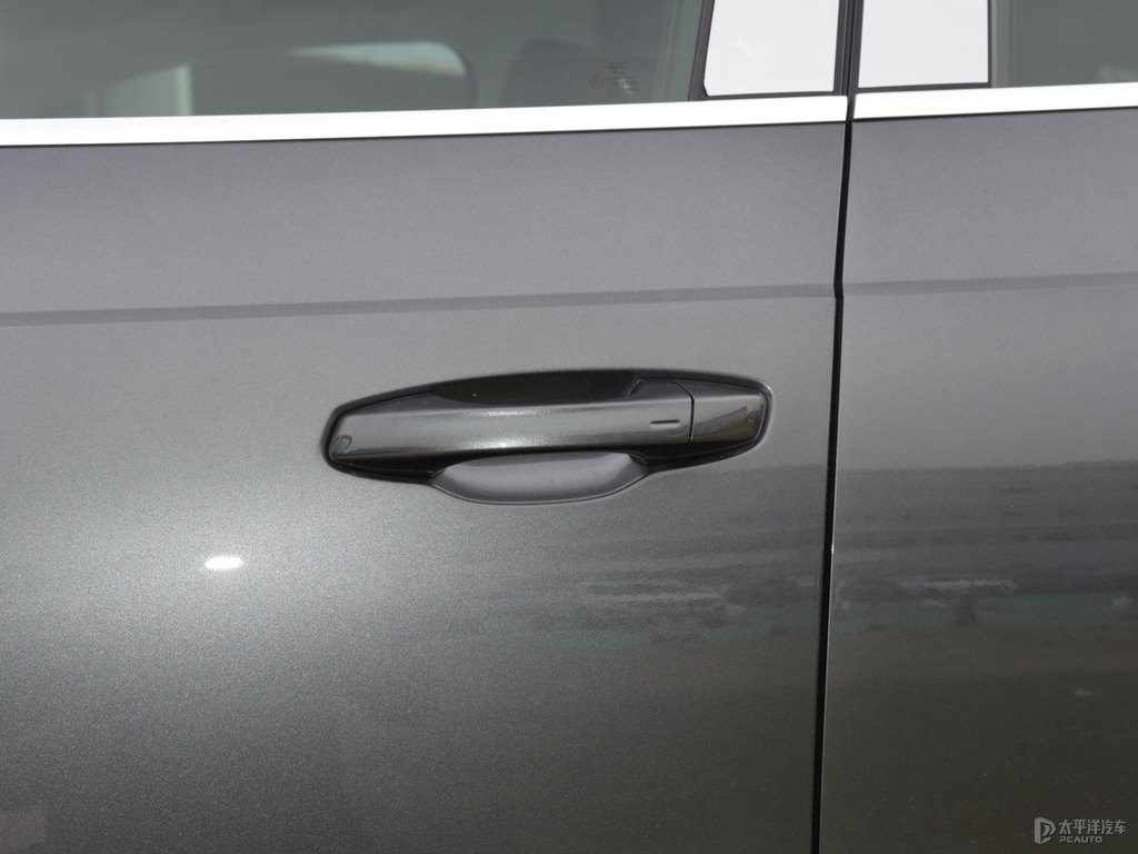 天云灰奧迪Q3車身外觀圖片