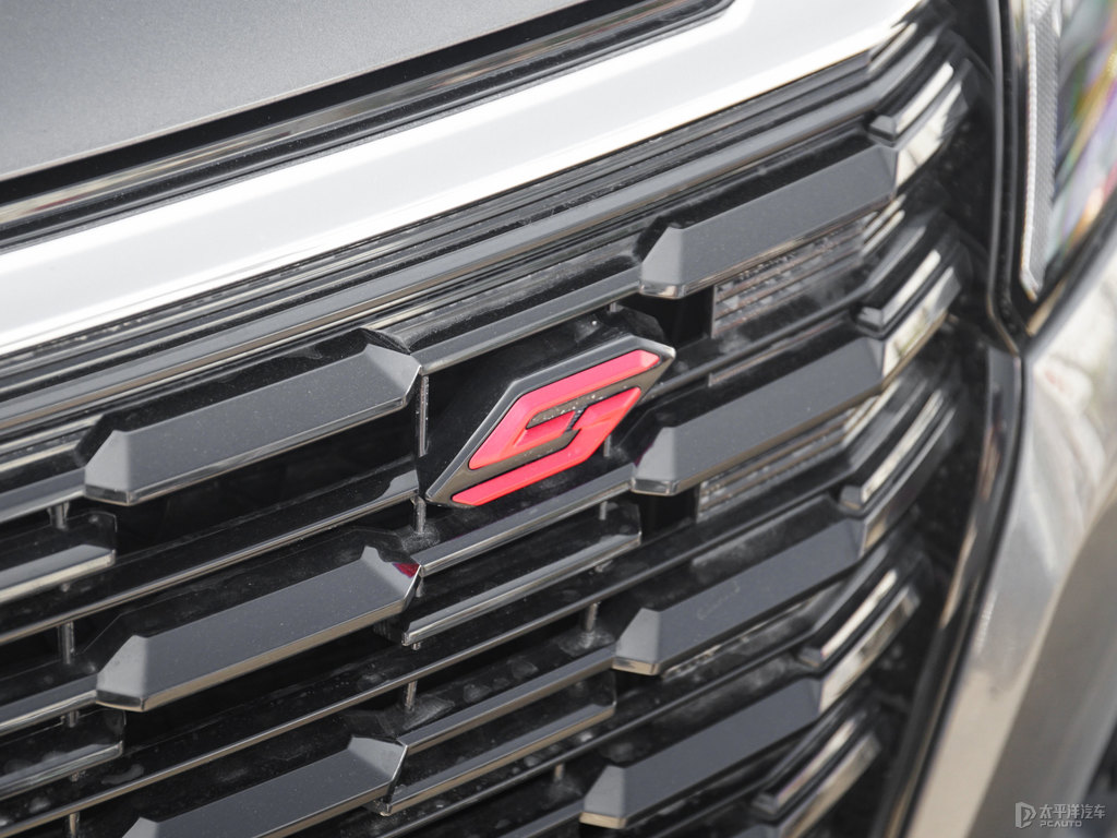 安第斯灰長安CS75車頭外觀圖片