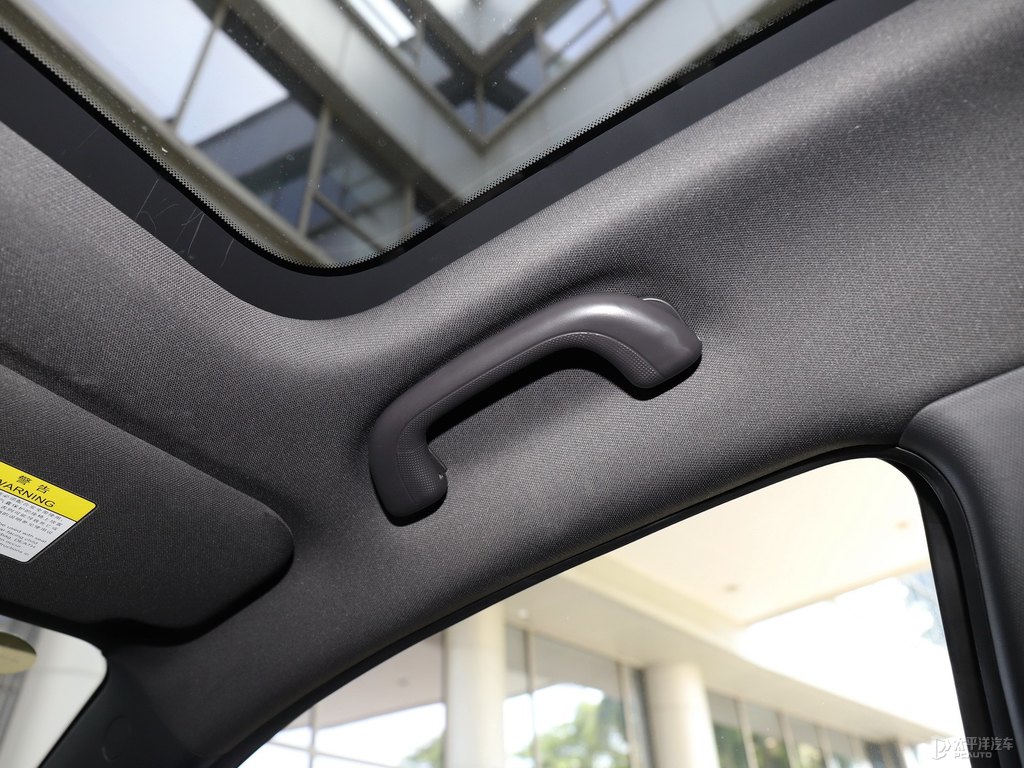碧空藍長安UNI-T車廂內飾圖片