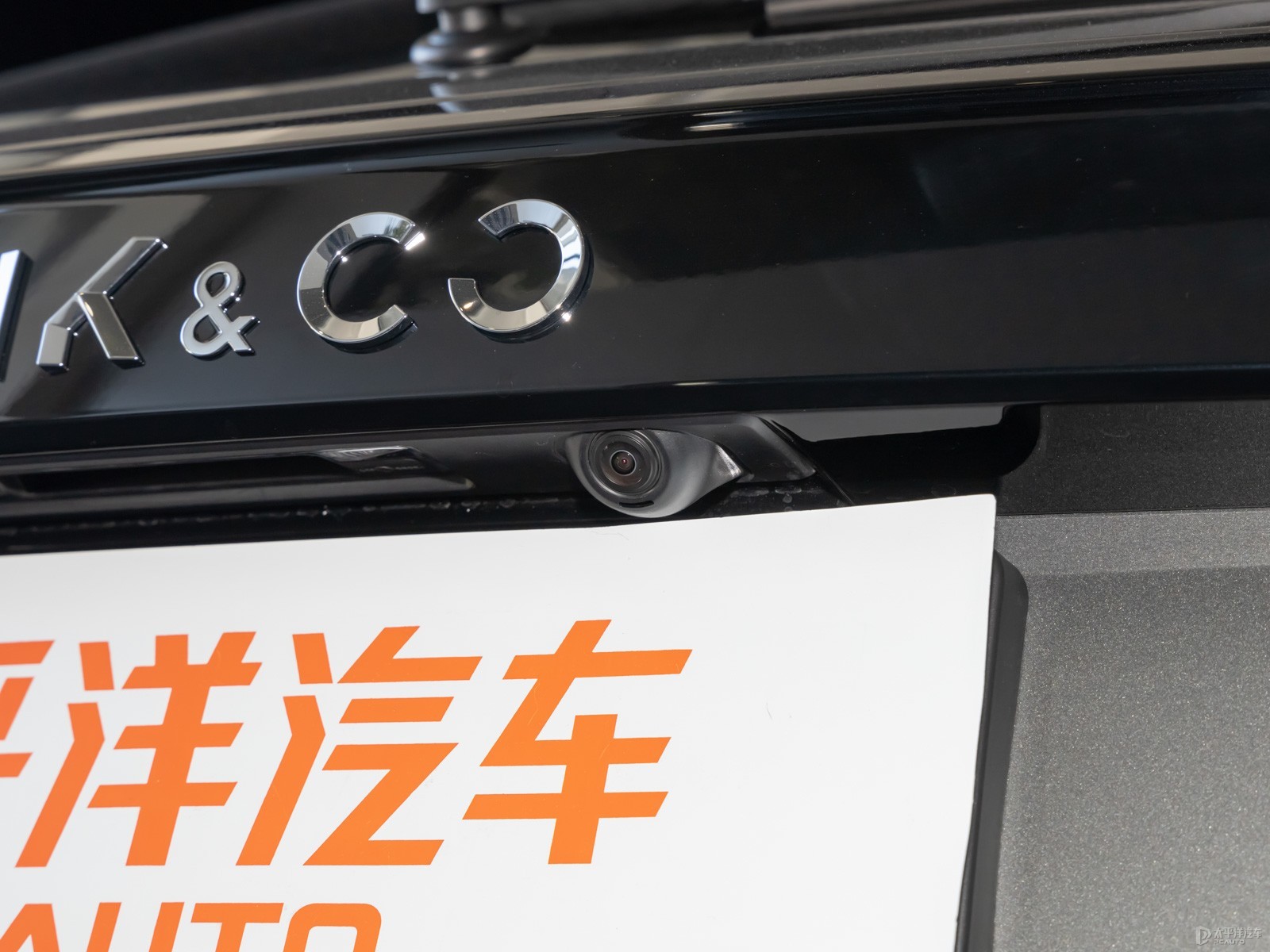 領(lǐng)克02外觀高清大圖