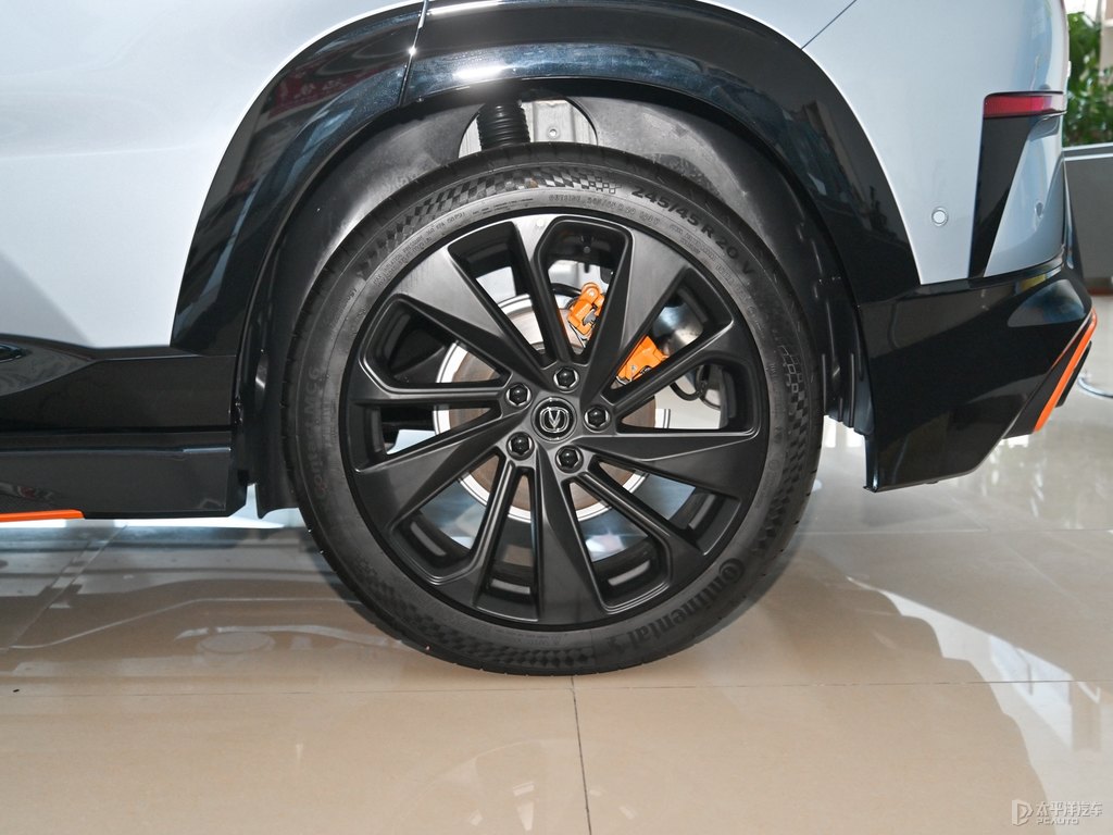 碧空藍長安UNI-T車身外觀圖片