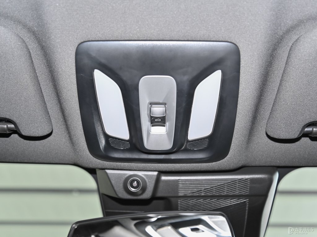 碧空藍長安UNI-T車廂內(nèi)飾圖片