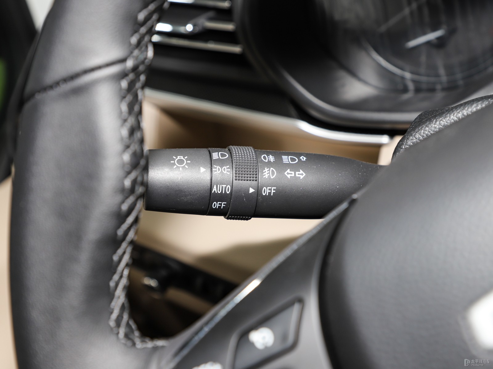 上汽大通MAXUS V90房車內(nèi)飾高清大圖