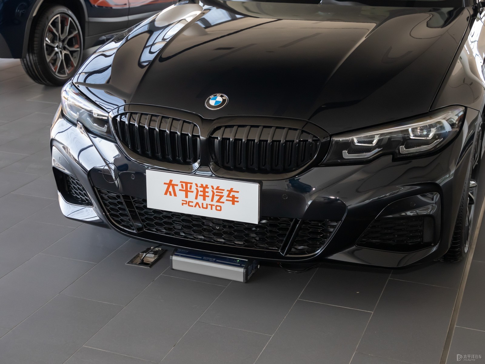 寶馬3系外觀高清大圖