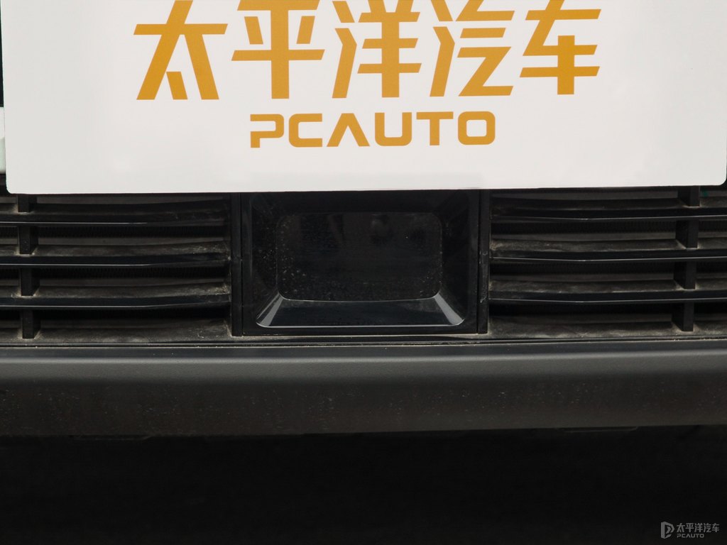 珍珠白瑞虎8車頭外觀圖片