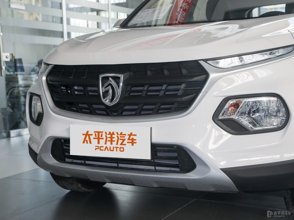 糖果白寶駿510車頭外觀圖片