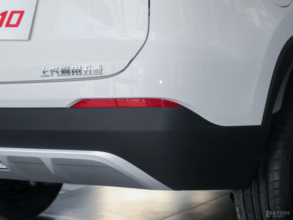 糖果白寶駿510車尾外觀圖片
