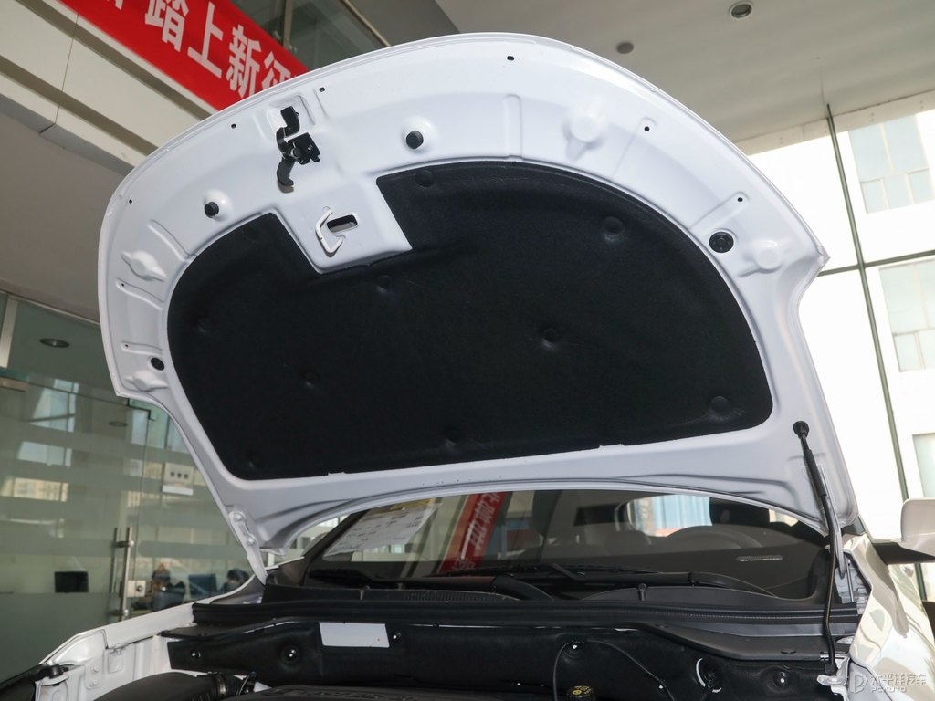 糖果白寶駿510發(fā)動機其它細節(jié)圖片