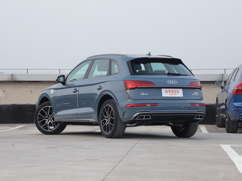 凱莫拉灰奧迪Q5L整車外觀外觀圖片