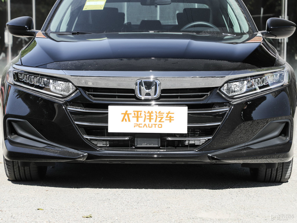 奧夫特黑雅閣車頭外觀圖片