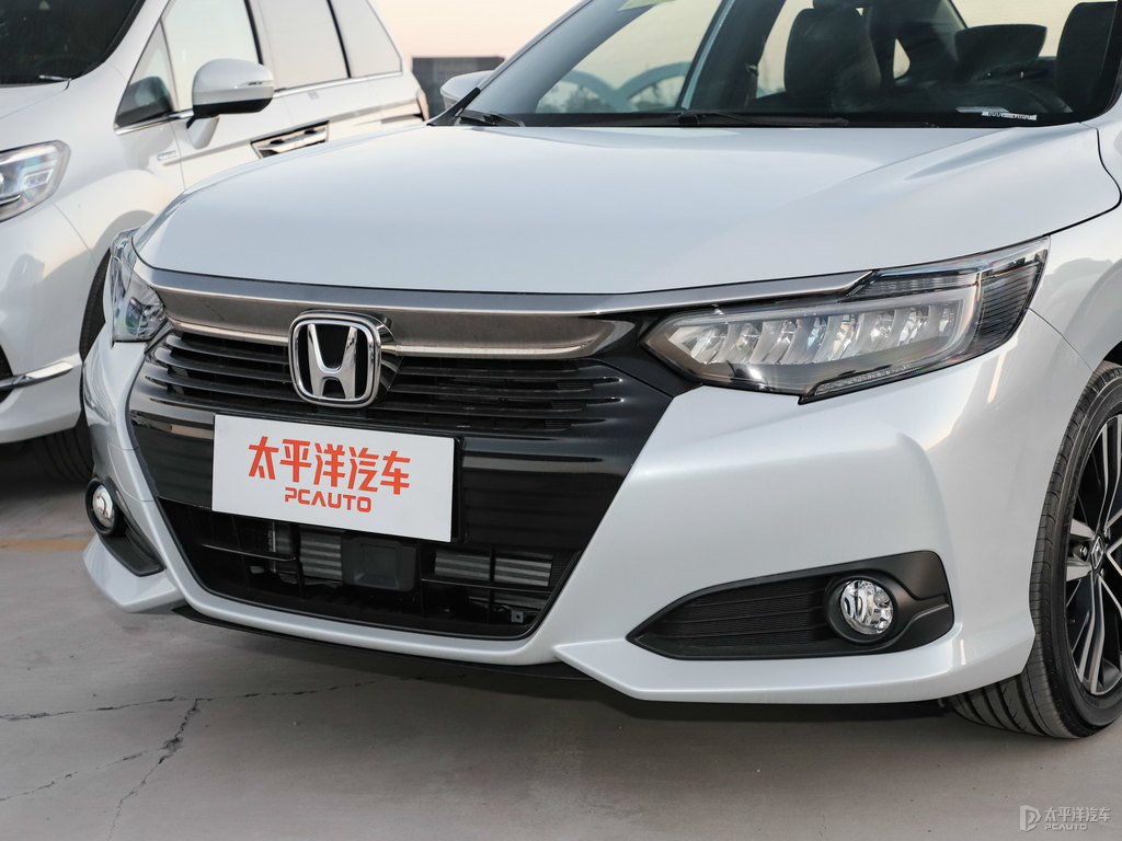 格陵蘭白凌派車頭外觀圖片