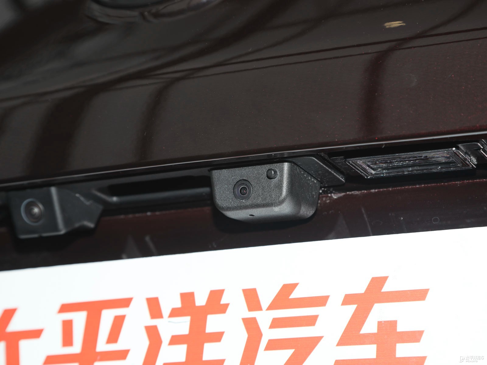 別克GL8外觀高清大圖