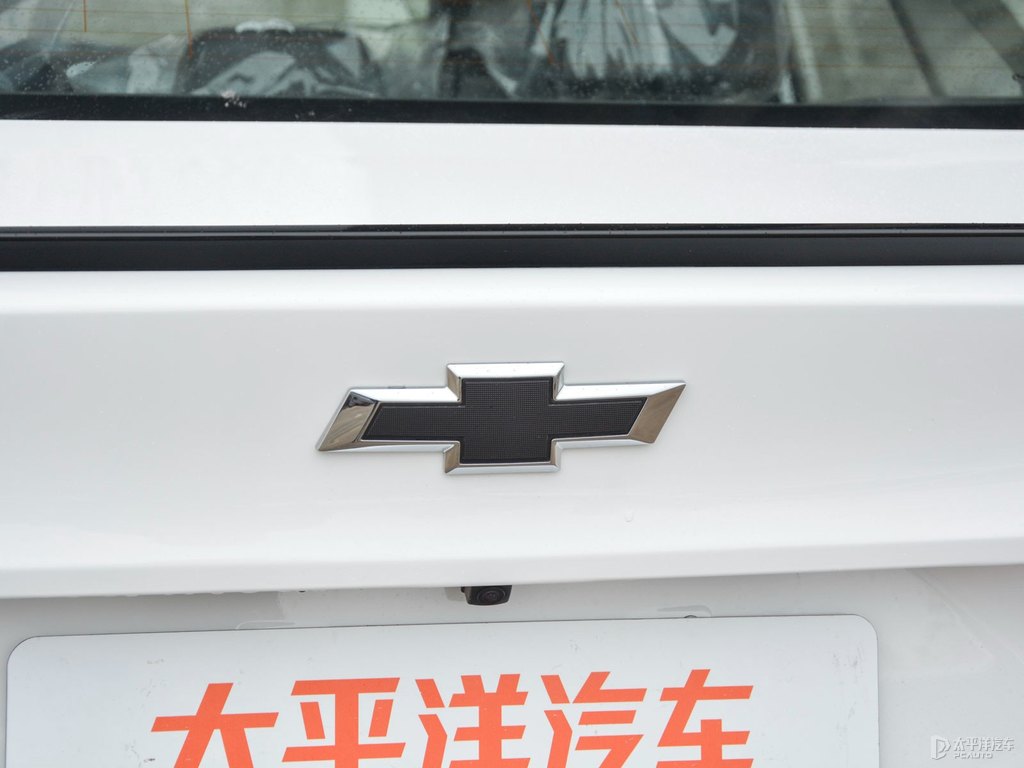 天真白科魯澤車尾外觀圖片