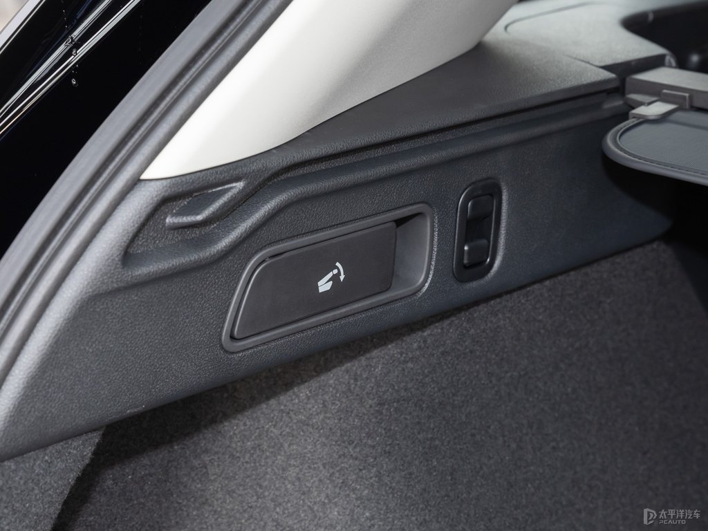 海浪藍(lán)英菲尼迪QX50后備廂空間圖片