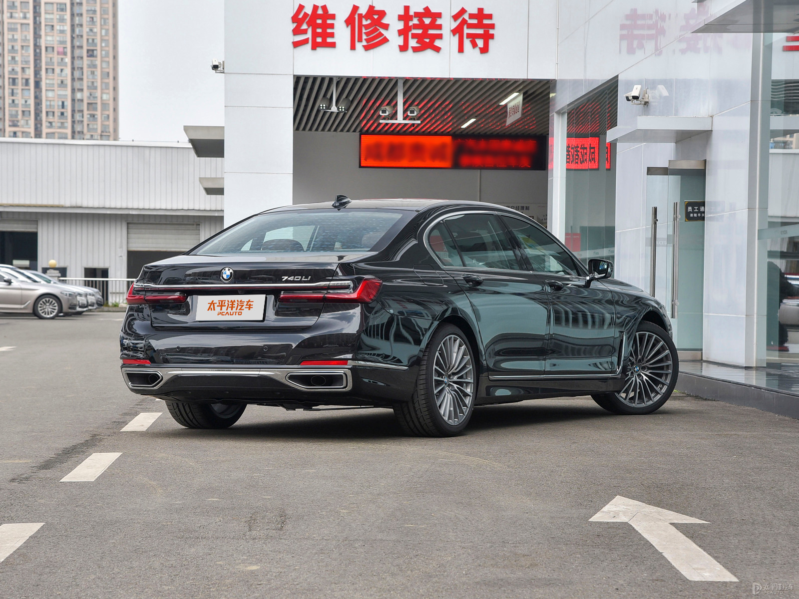 寶馬7系外觀高清大圖