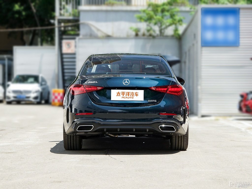 松石綠色奔馳C級(jí)整車外觀外觀圖片