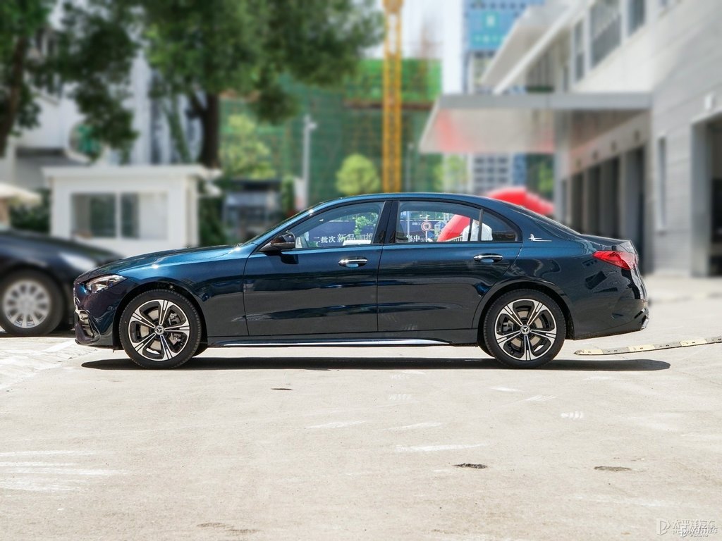 松石綠色奔馳C級(jí)整車外觀外觀圖片