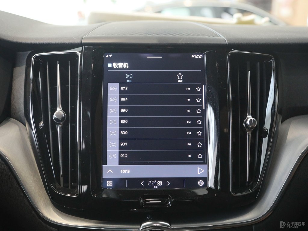 水晶白沃爾沃XC60中控內(nèi)飾圖片