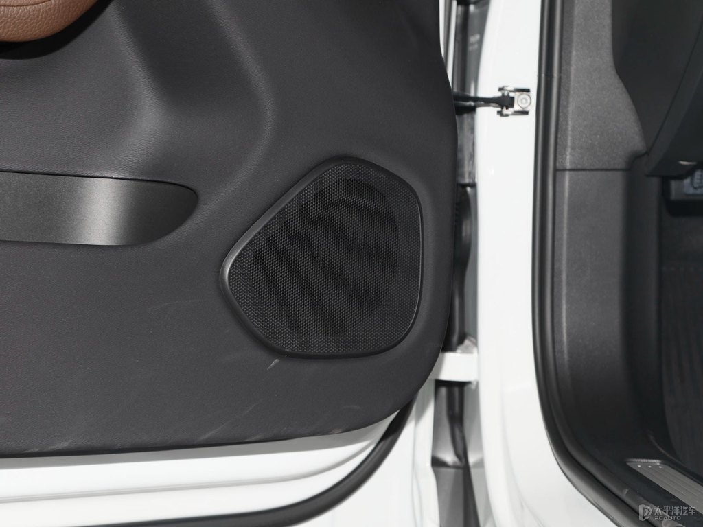 水晶白沃爾沃XC60車廂內(nèi)飾圖片