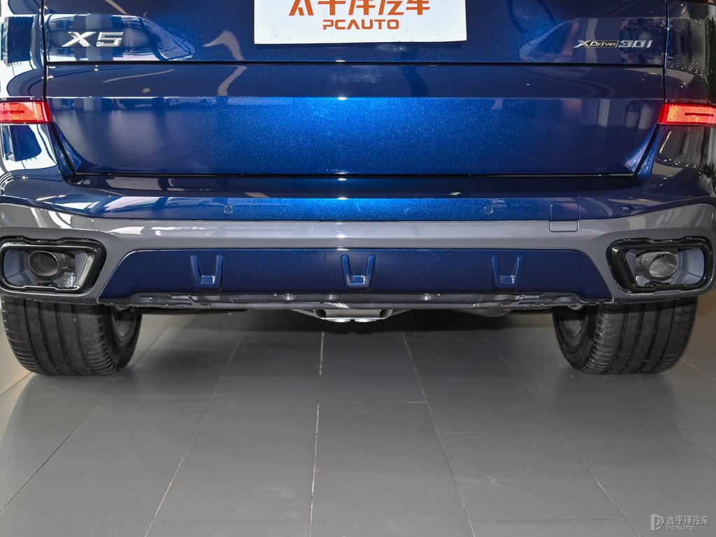 丹泉石藍(lán)寶馬X5(進(jìn)口)車尾外觀圖片