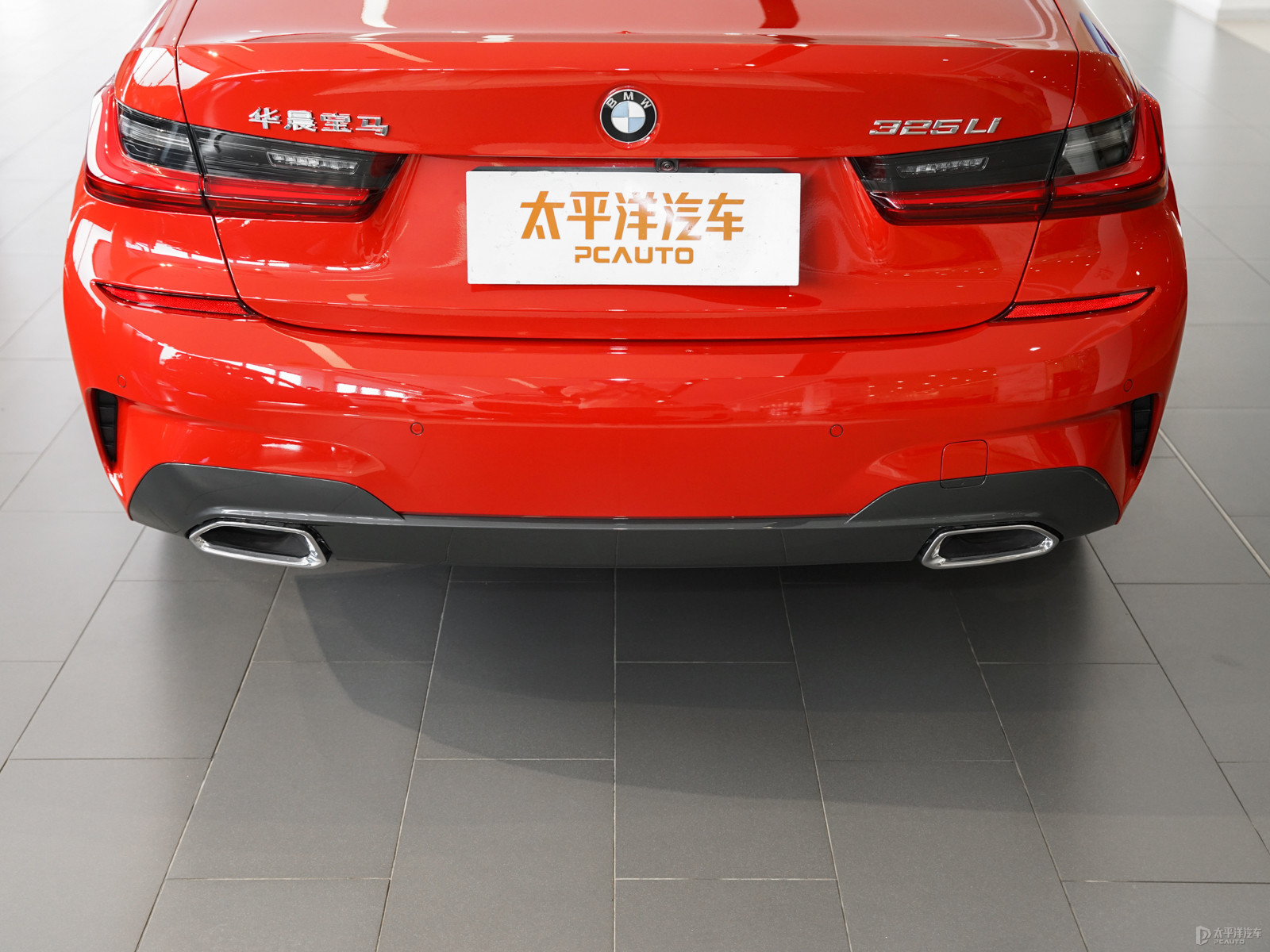 寶馬3系外觀高清大圖