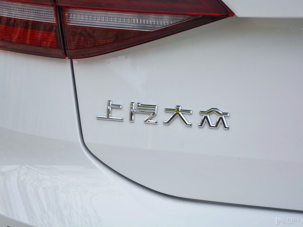 雅致白朗逸車尾外觀圖片