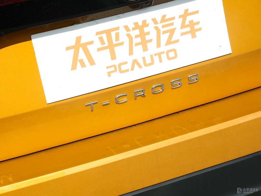 活力金途鎧車尾外觀圖片