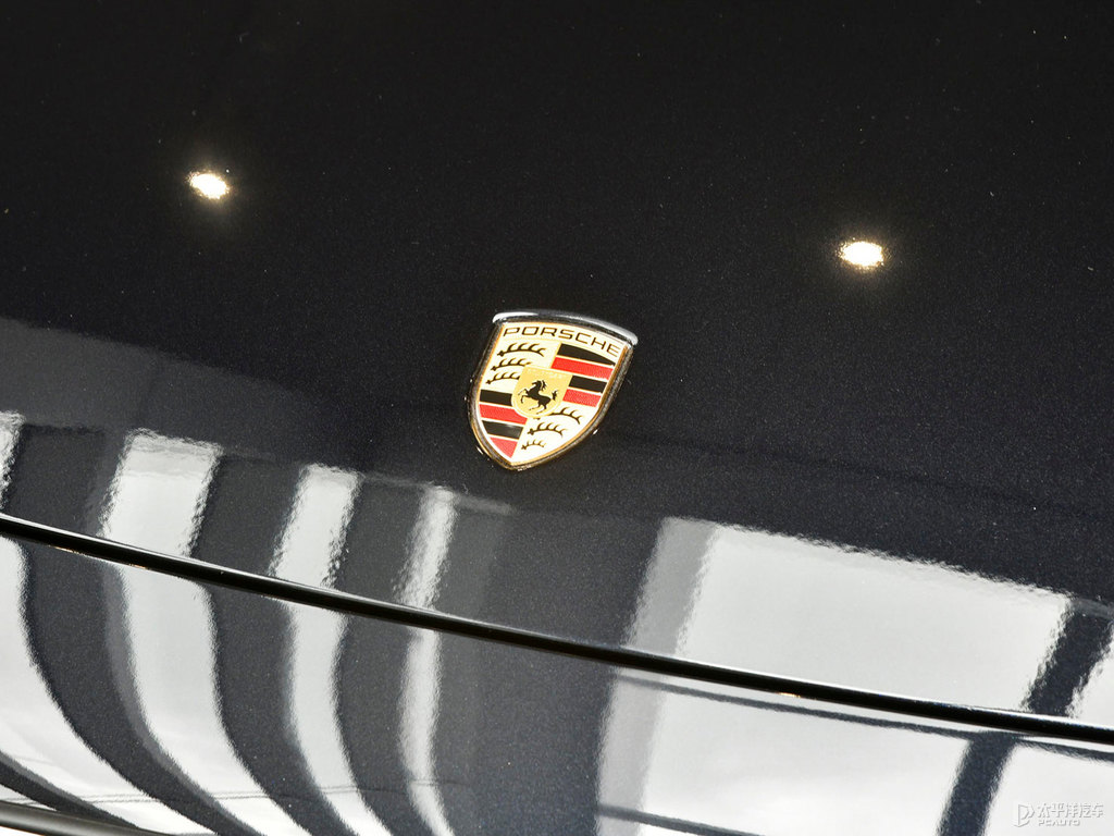 黑玉色保時(shí)捷911車頭外觀圖片