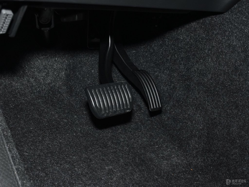 水晶白沃爾沃XC40中控內(nèi)飾圖片