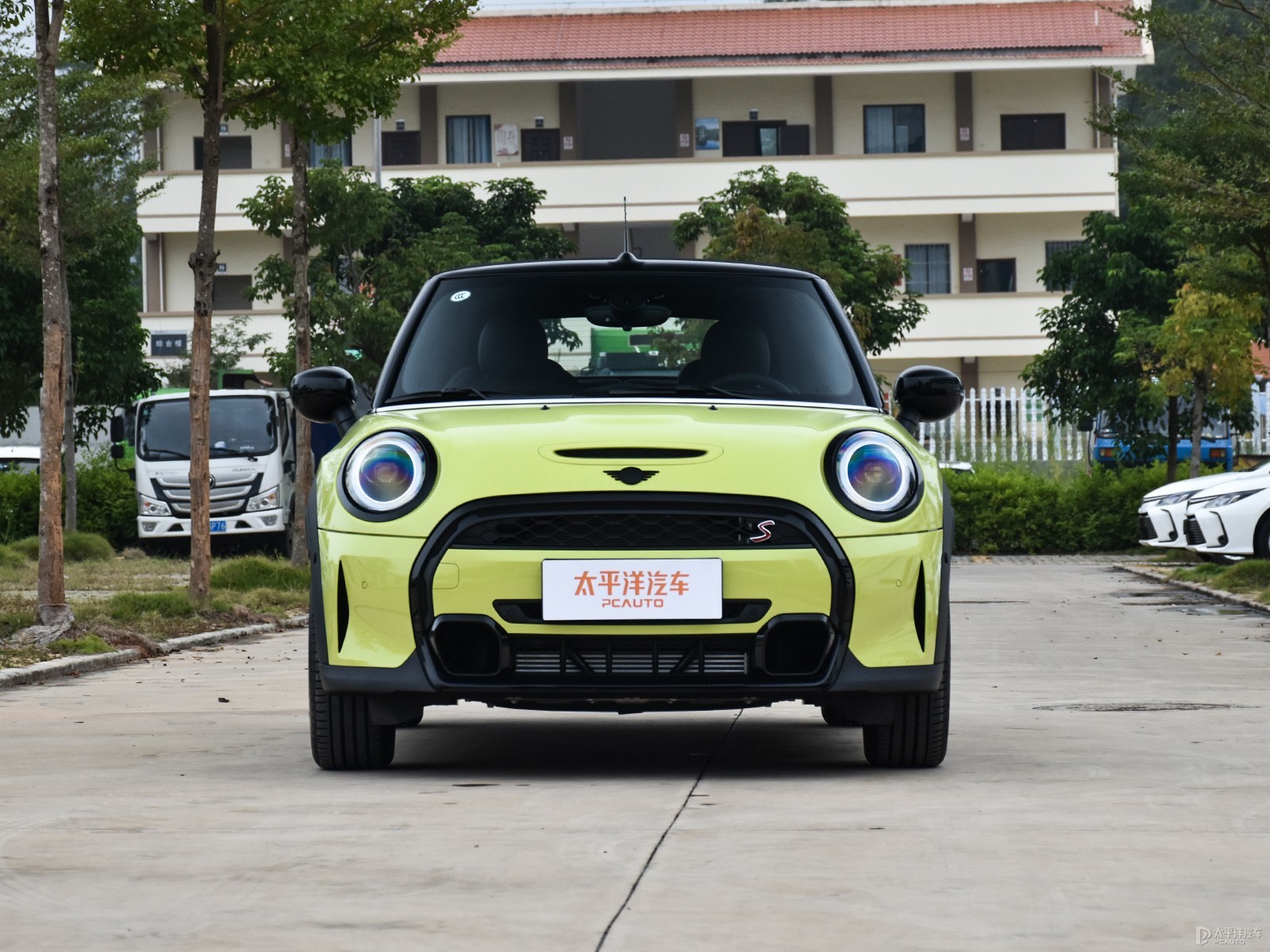 MINI CABRIO外觀高清大圖