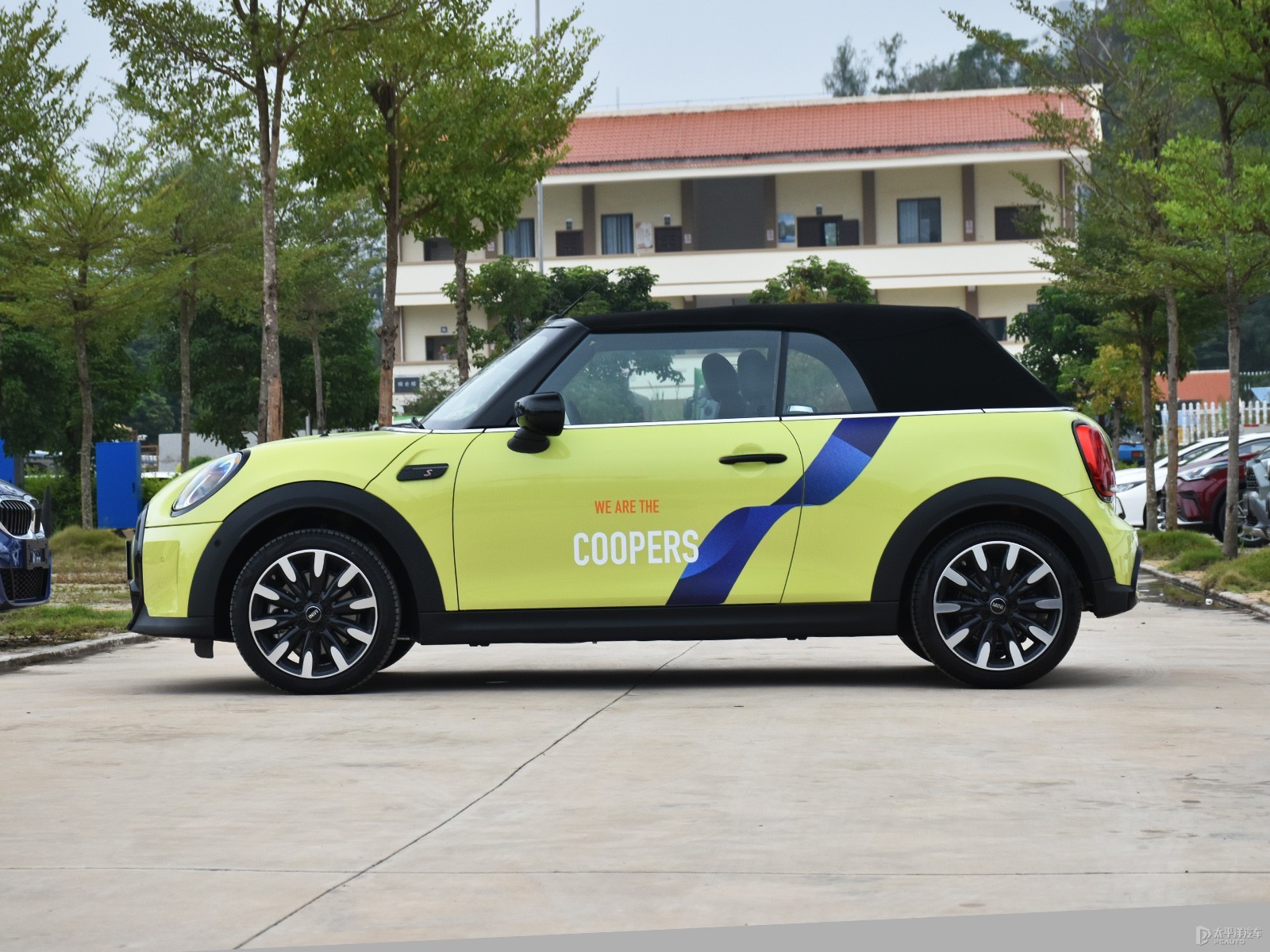 MINI CABRIO外觀高清大圖