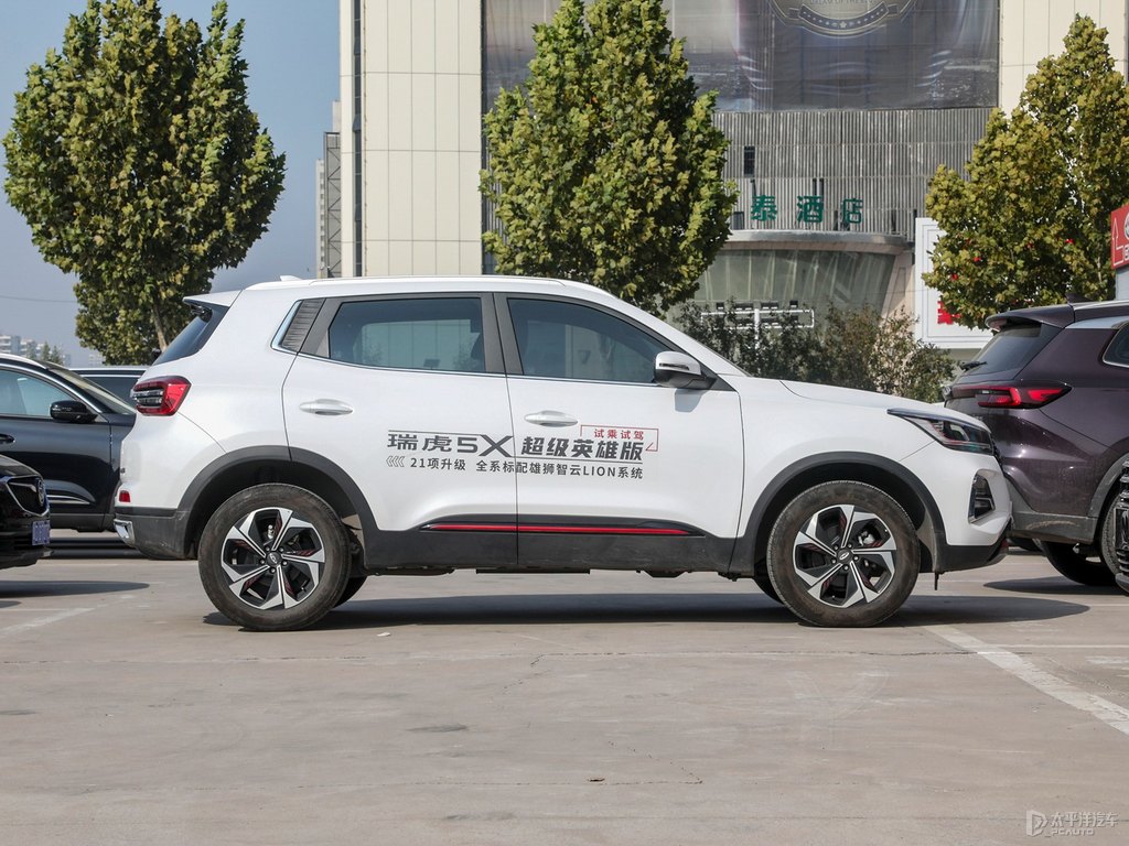 皓月白瑞虎5x整車外觀外觀圖片