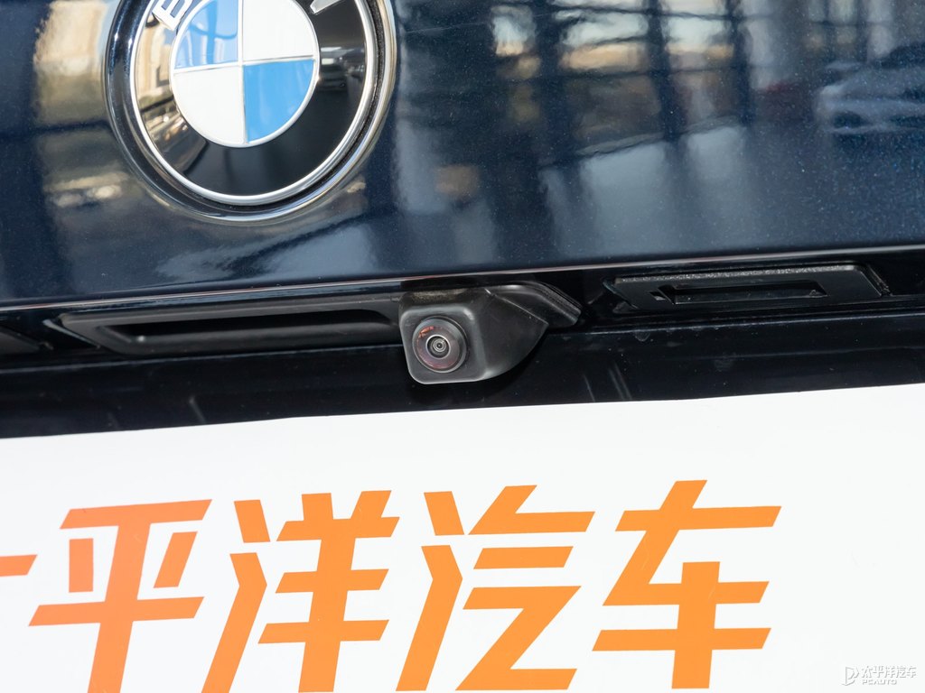 碳黑寶馬X5(進(jìn)口)車尾外觀圖片