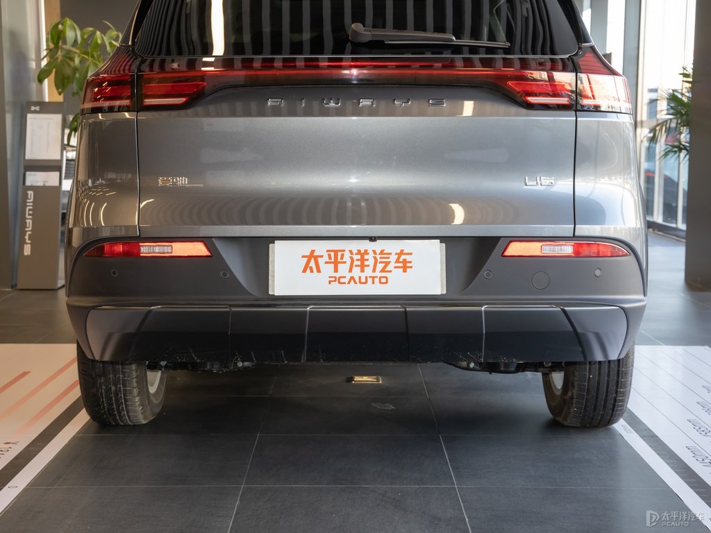 皓月銀愛(ài)馳U5車(chē)尾外觀圖片