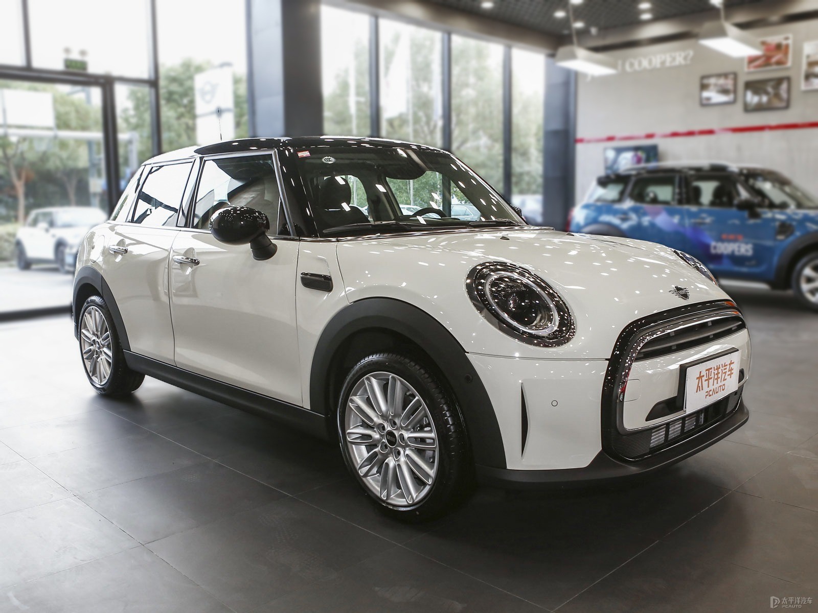 ɫ+MINI܇^^DƬ