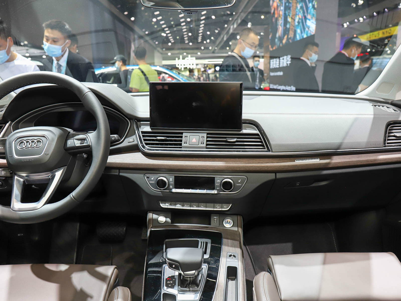 奧迪Q5L車展高清大圖