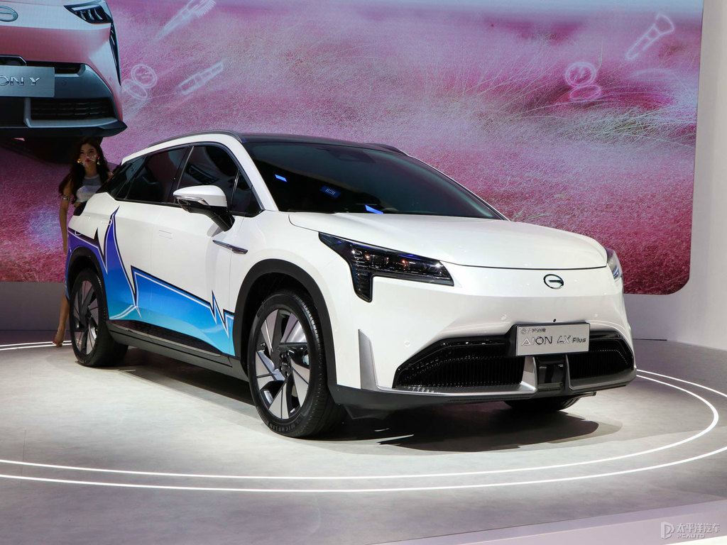 極地白AION LX整車外觀外觀圖片