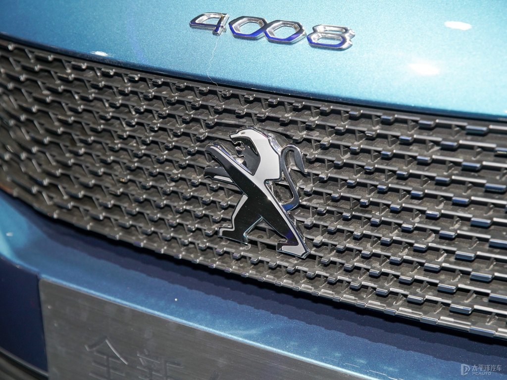 冰山藍(lán)標(biāo)致4008車頭外觀圖片